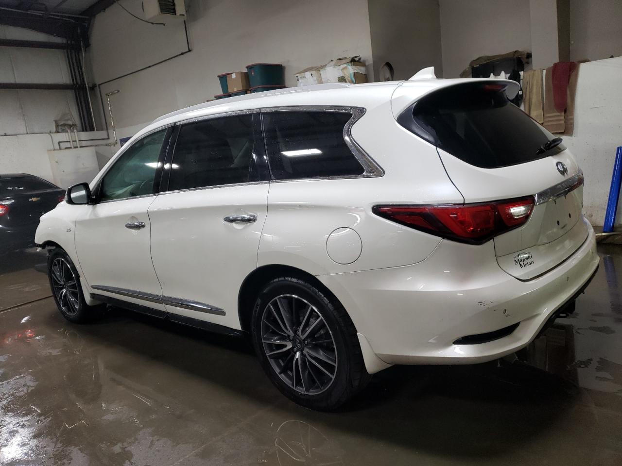 2016 Infiniti QX60 - Image 2