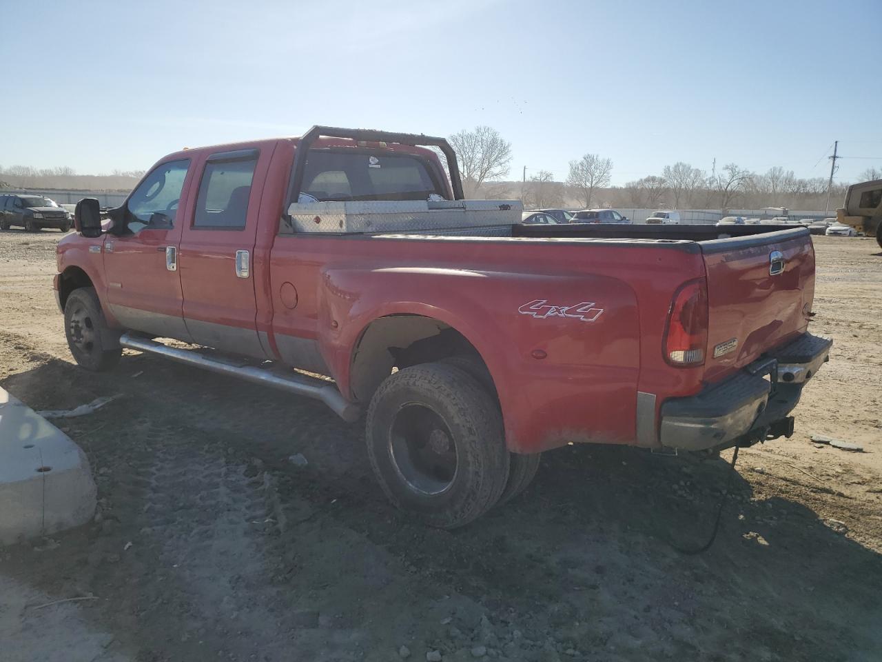 2006 Ford F350 - Image 2