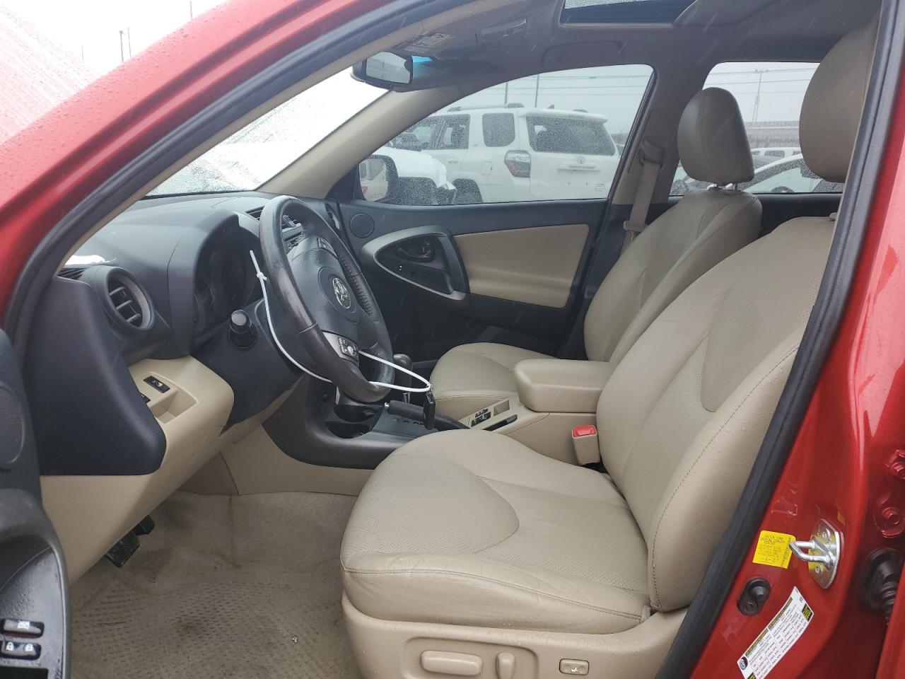 2012 Toyota RAV 4 - Image 7