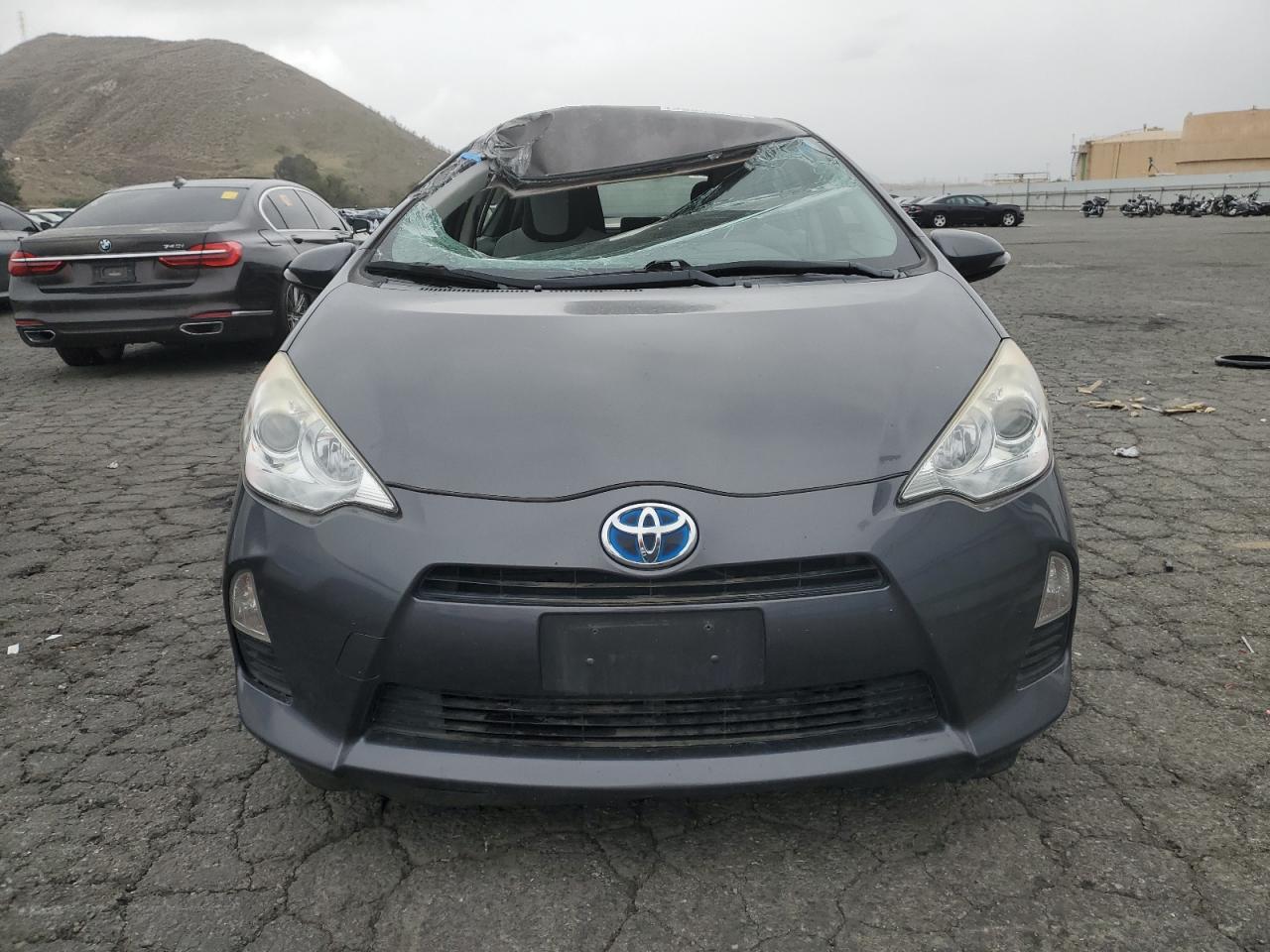 2014 Toyota Prius - Image 5