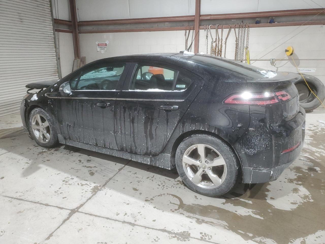 2012 Chevrolet Volt - Image 2