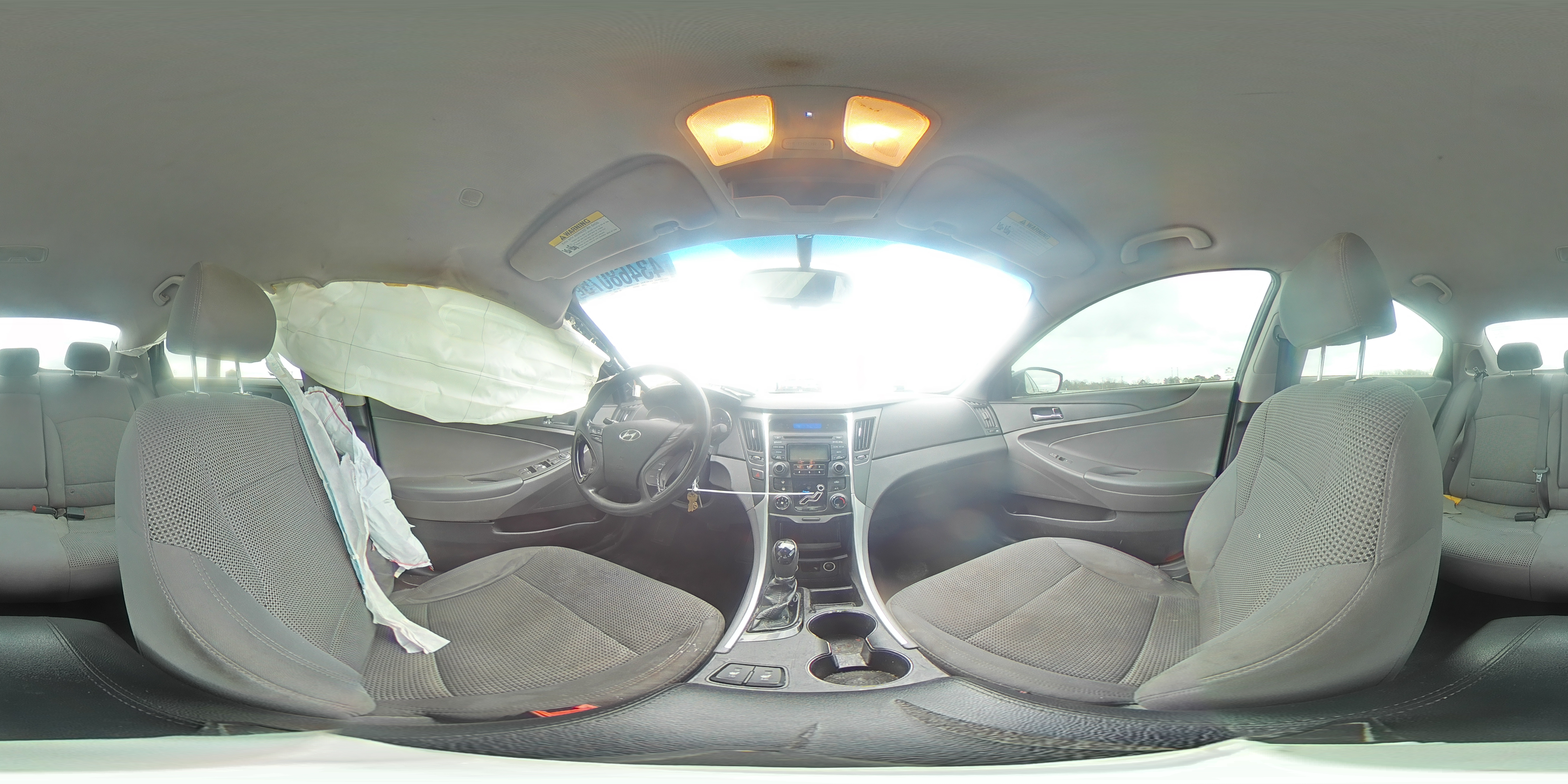 2013 Hyundai Sonata - Image 13