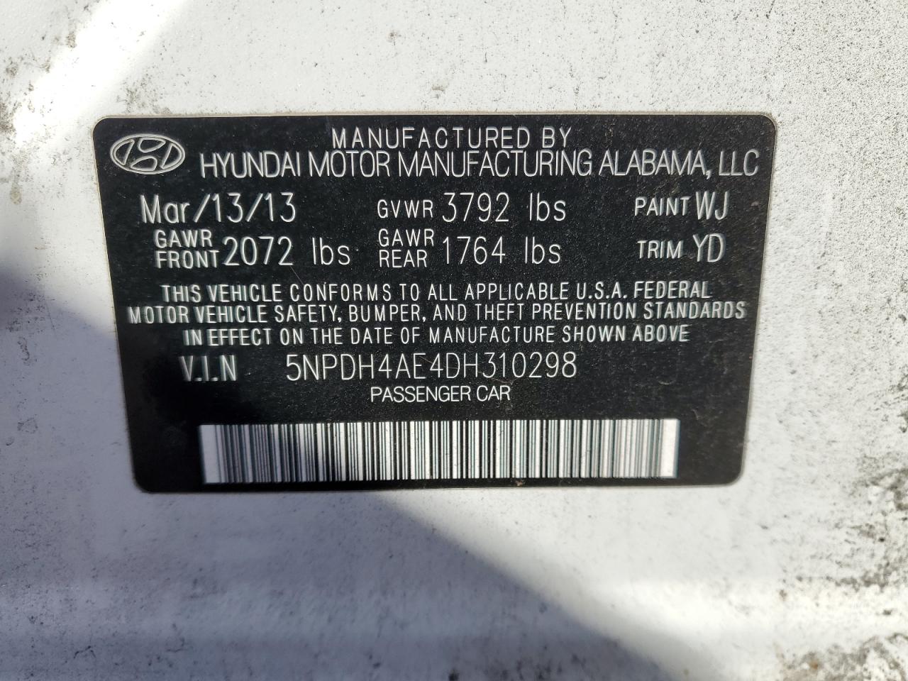 2013 Hyundai Elantra - Image 12