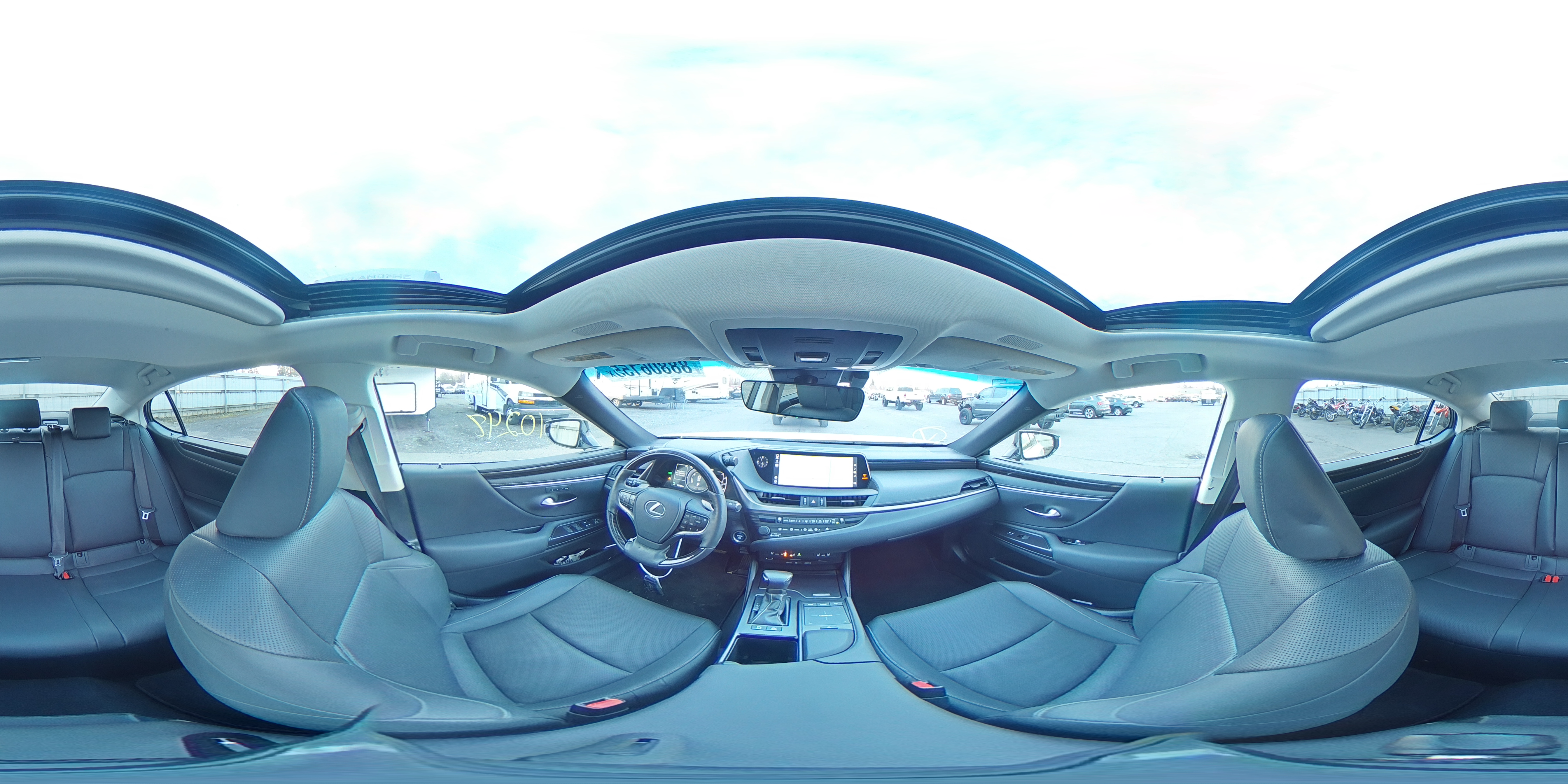 2019 Lexus ES - Image 14