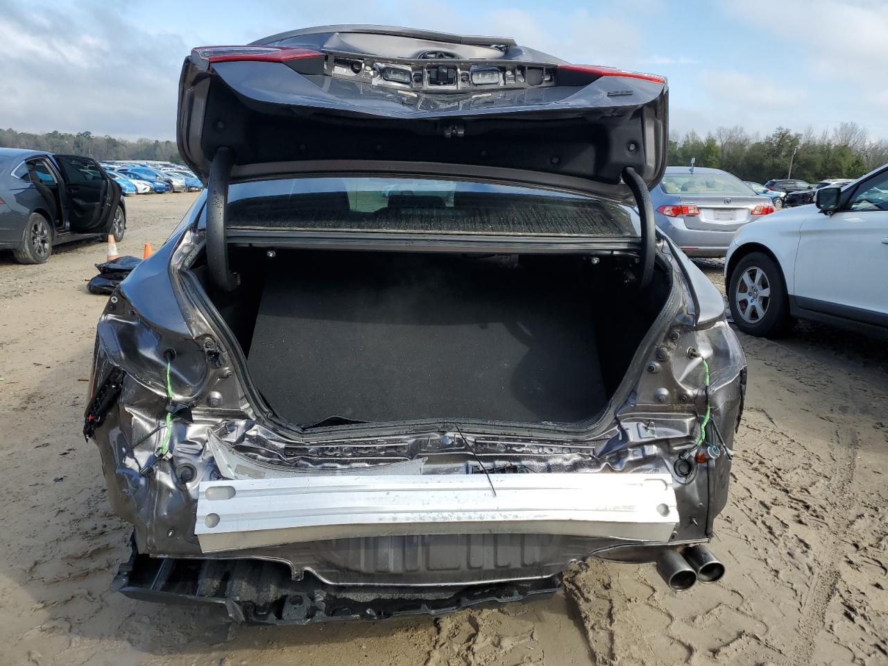 2022 Toyota Camry - Image 6