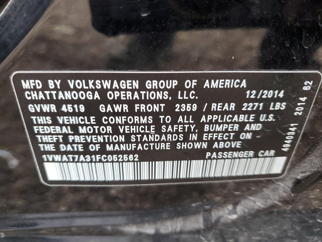 2015 Volkswagen Passat - Image 12