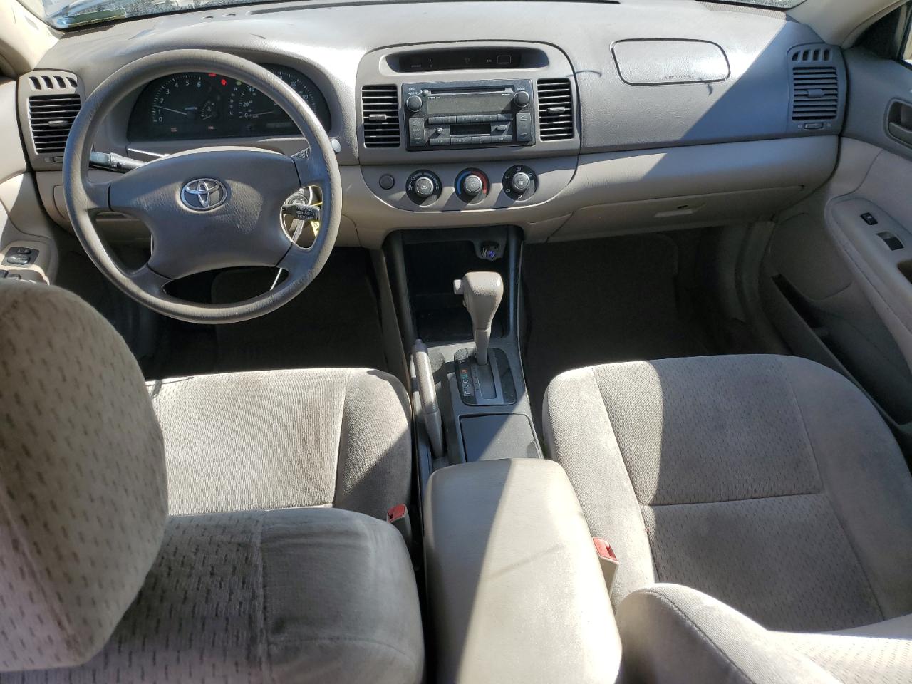2004 Toyota Camry - Image 8