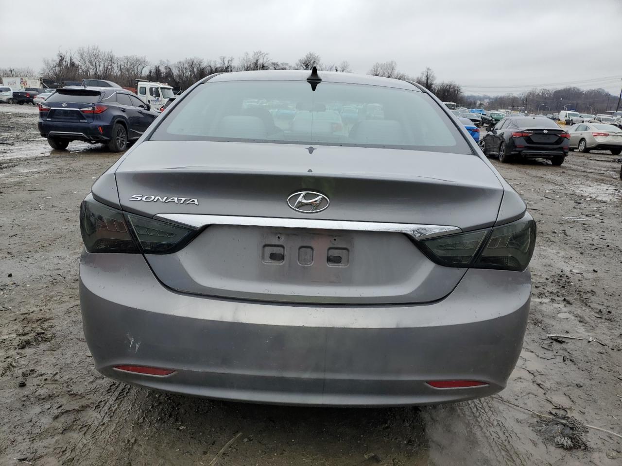 2011 Hyundai Sonata - Image 6