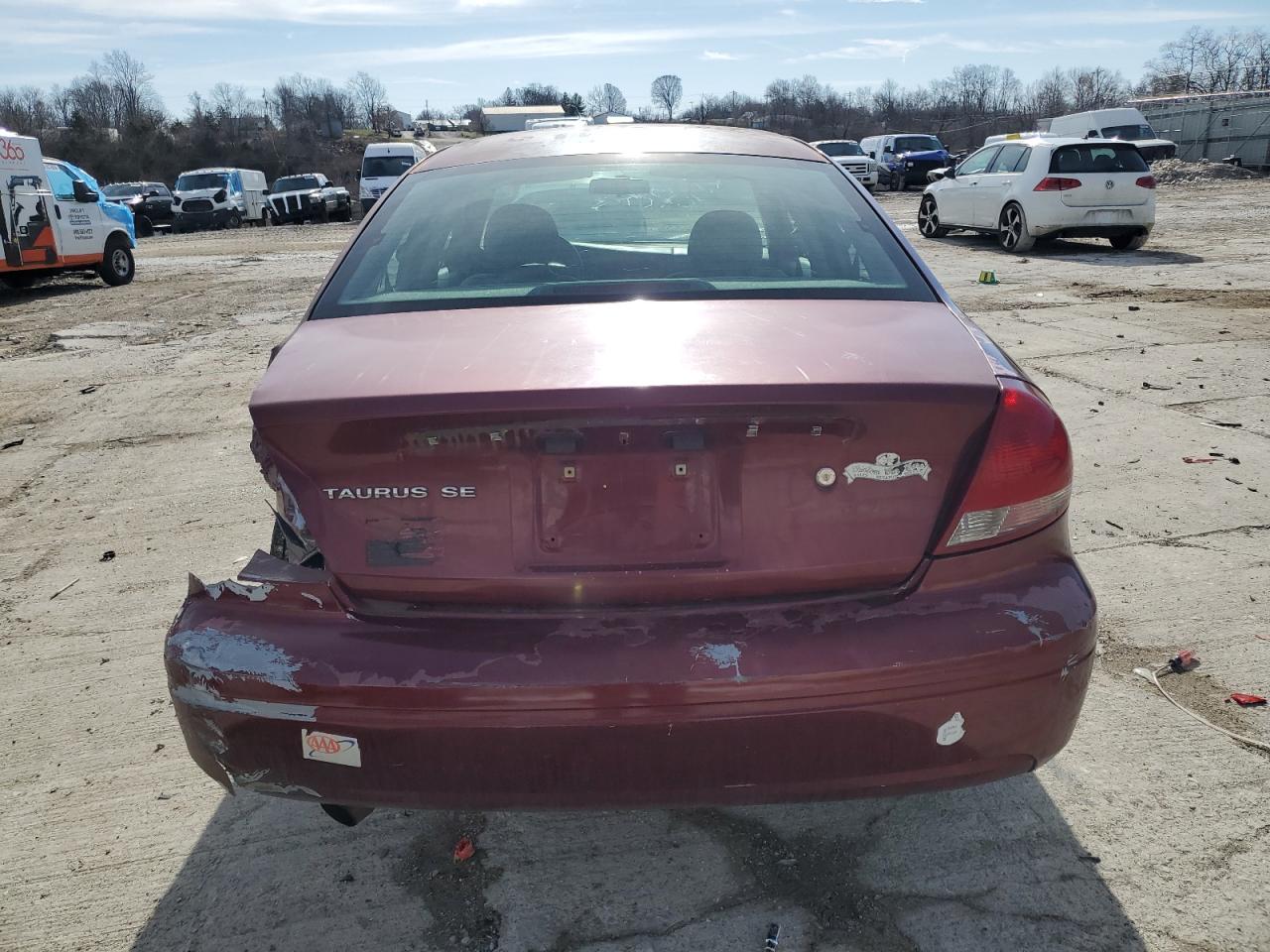 2005 Ford Taurus - Image 6