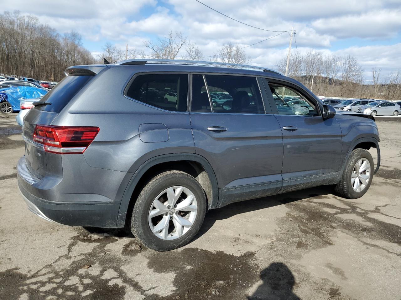2018 Volkswagen Atlas - Image 3