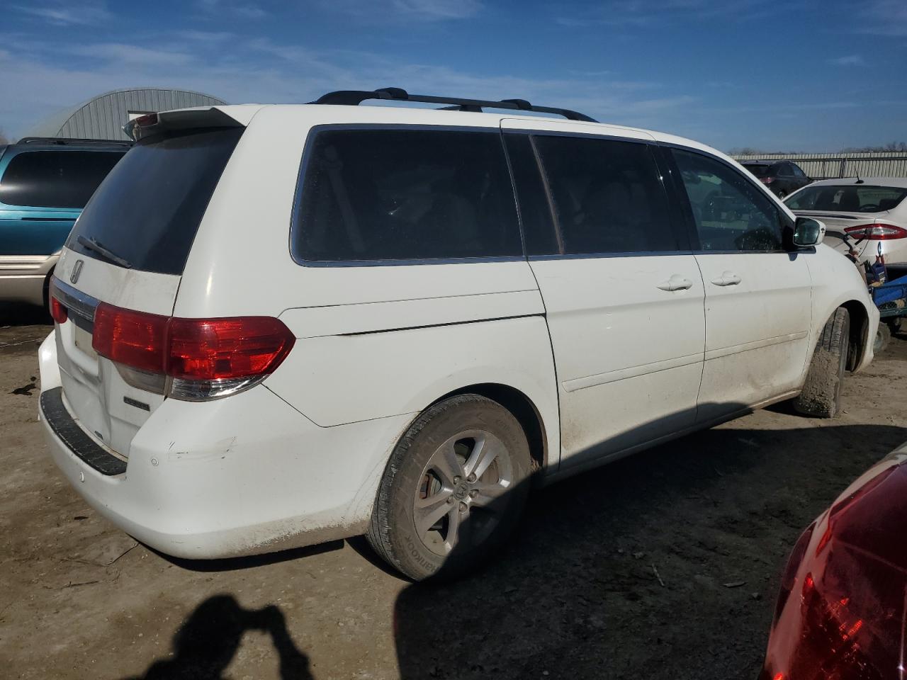 2010 Honda Odyssey - Image 3