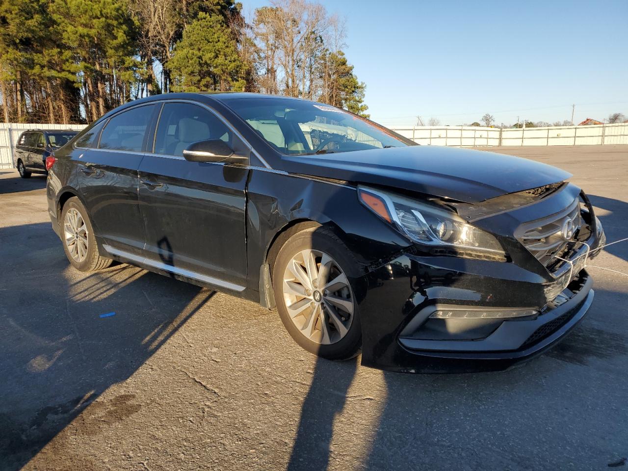 2016 Hyundai Sonata - Image 4