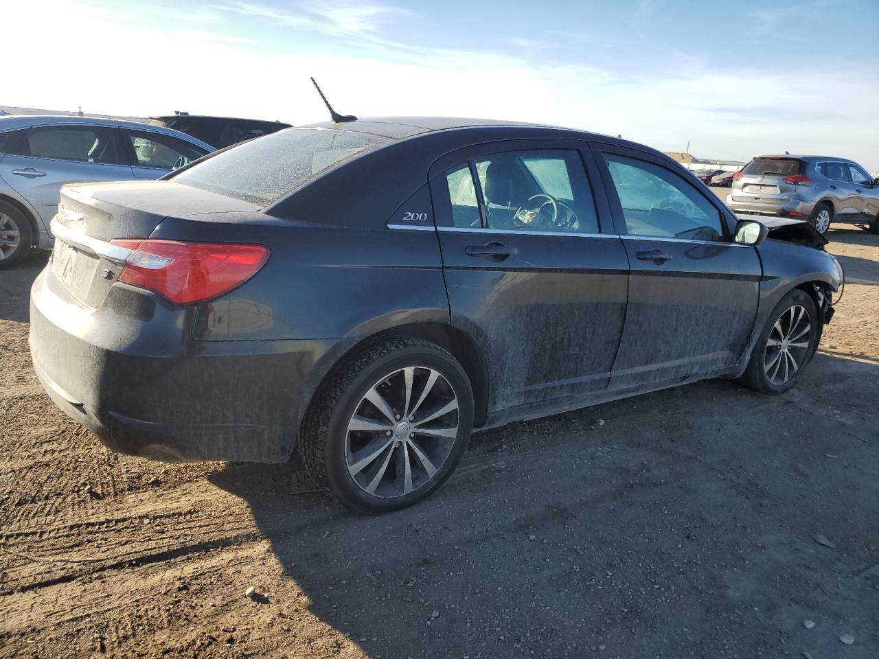 2013 Chrysler 200 - Image 3