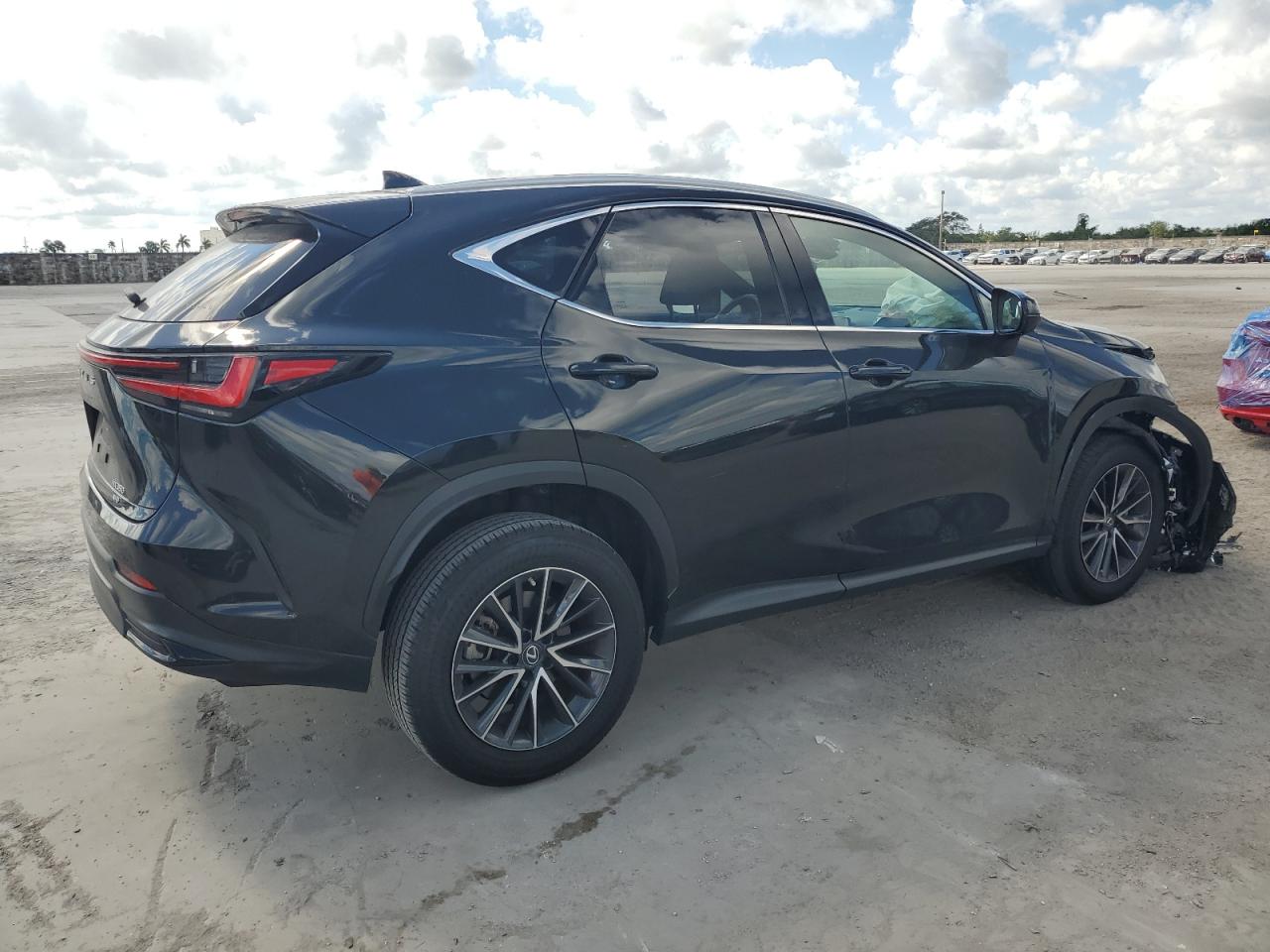 2023 Lexus NX - Image 3