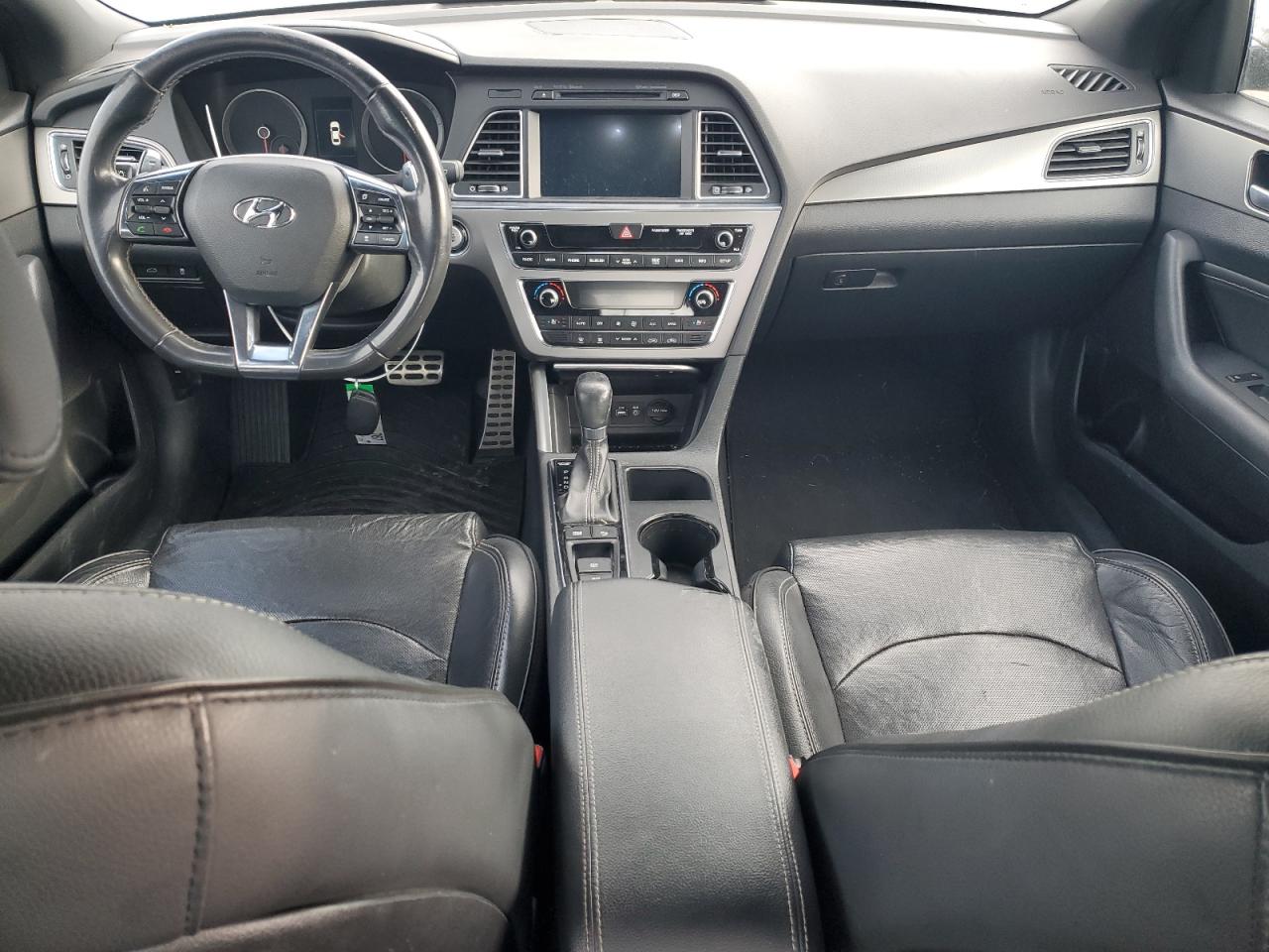 2015 Hyundai Sonata - Image 8