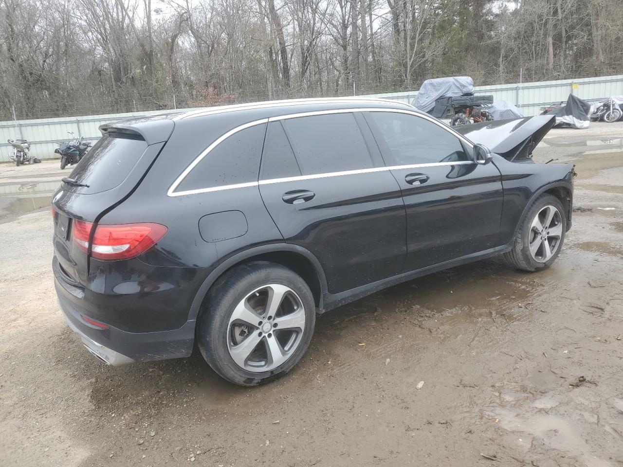 2017 Mercedes-Benz GLC - Image 3