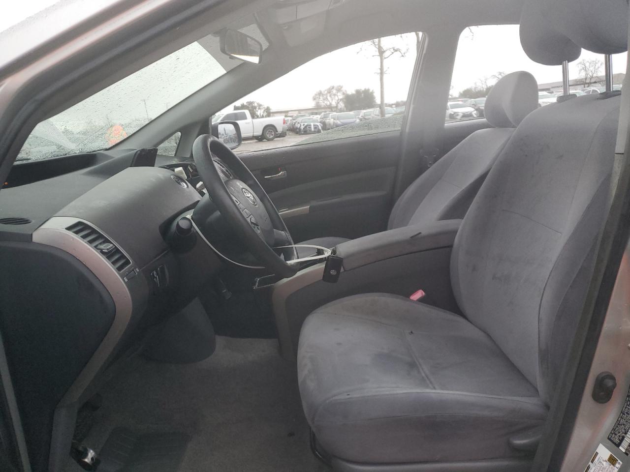 2004 Toyota Prius - Image 7