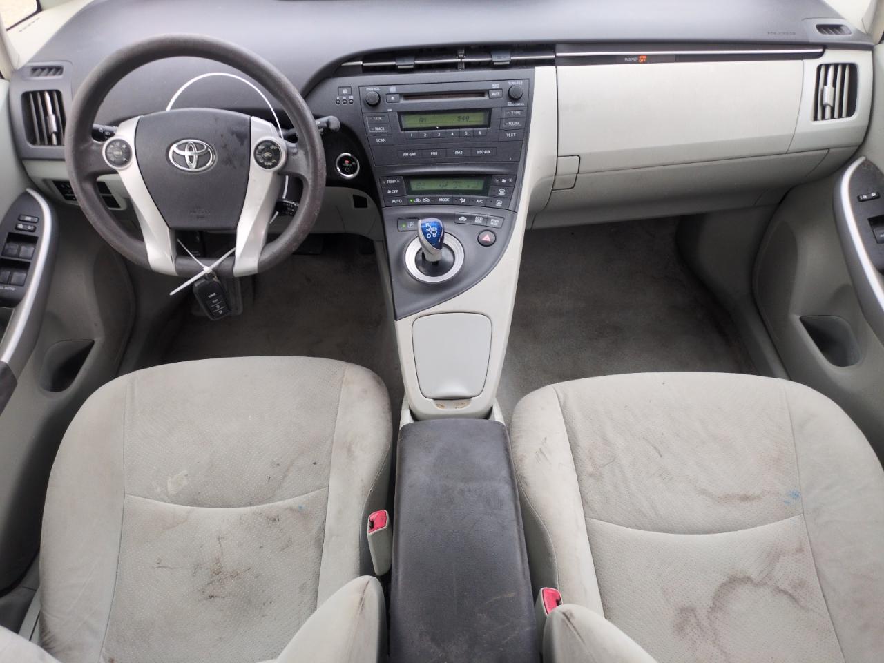 2011 Toyota Prius - Image 8