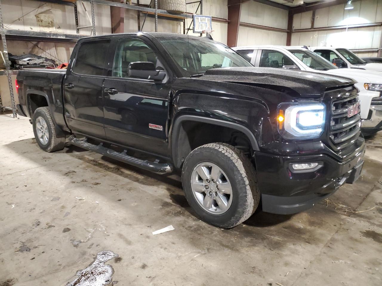 2017 GMC Sierra - Image 4