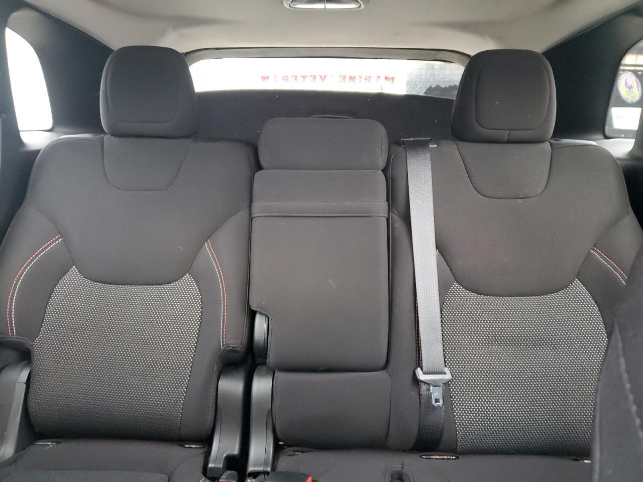 2016 Jeep Grand Cherokee - Image 10