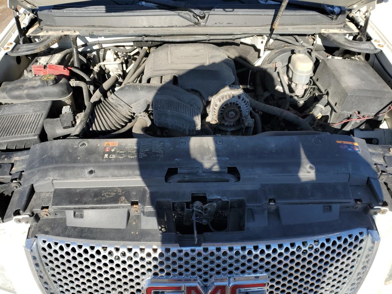 2013 GMC Yukon - Image 12