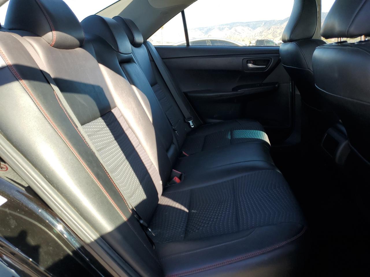 2015 Toyota Camry - Image 10