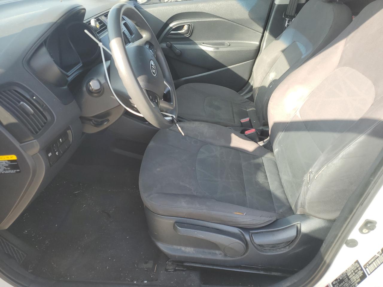 2013 Kia Rio - Image 7