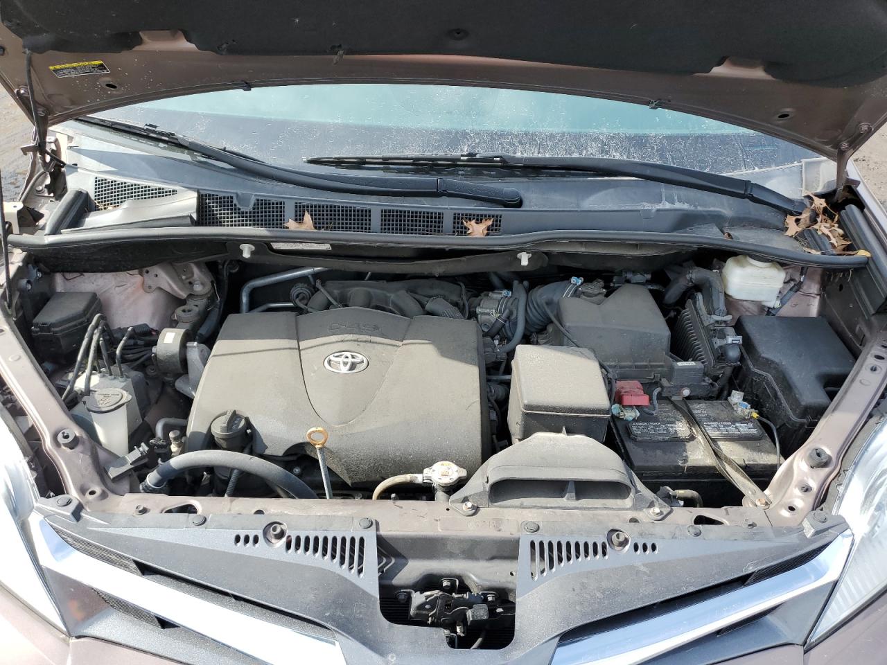 2020 Toyota Sienna - Image 12