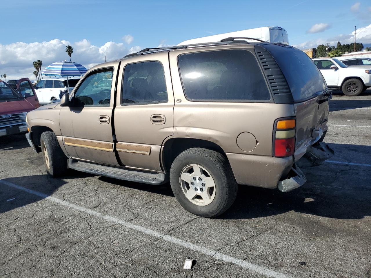2004 Chevrolet Tahoe - Image 2