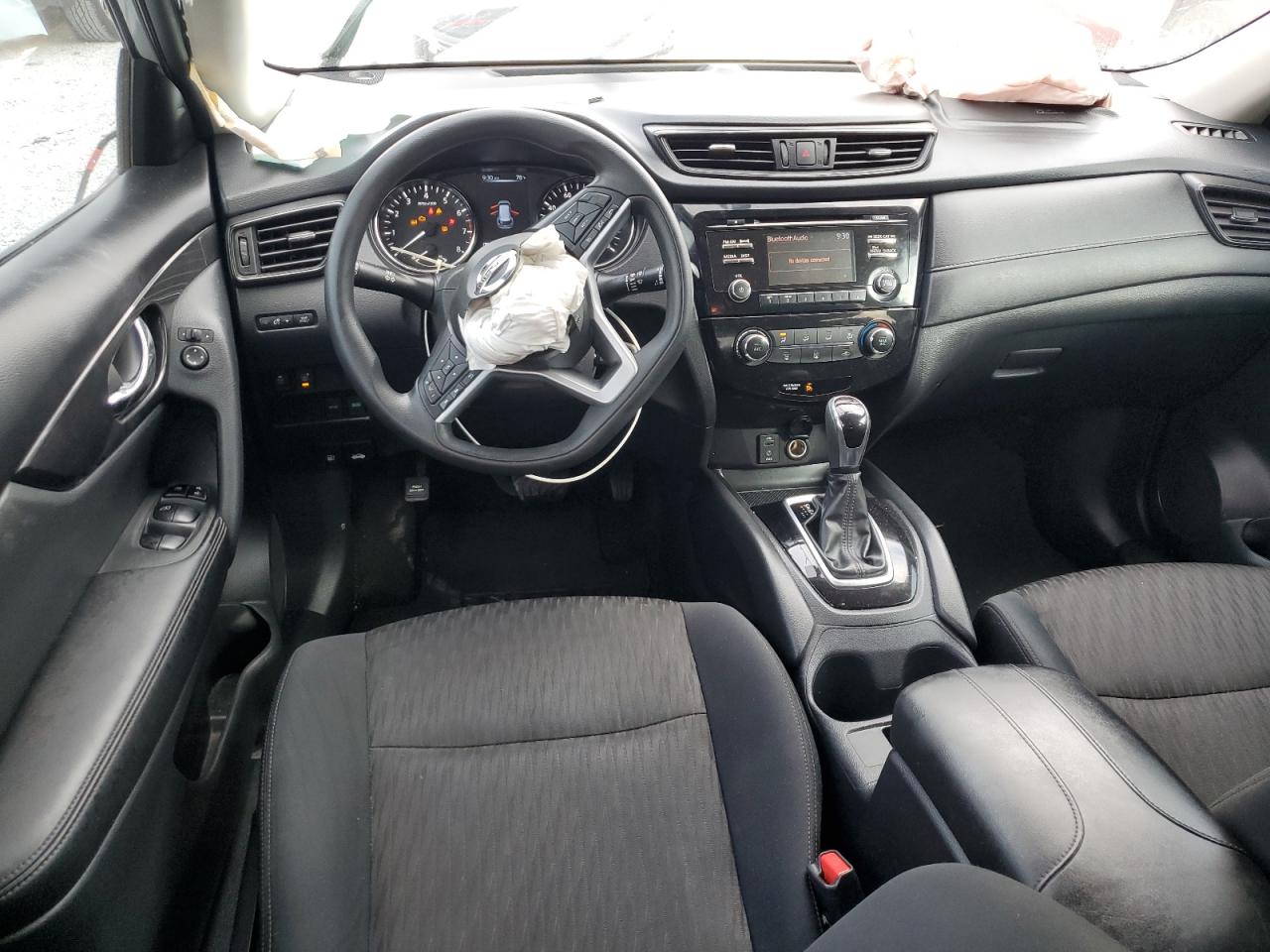 2017 Nissan Rogue - Image 8