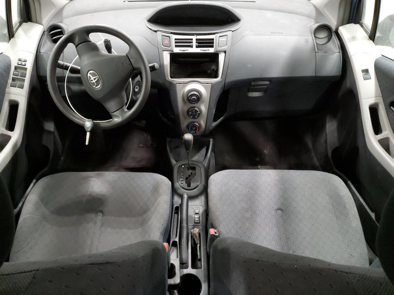 2009 Toyota Yaris - Image 8