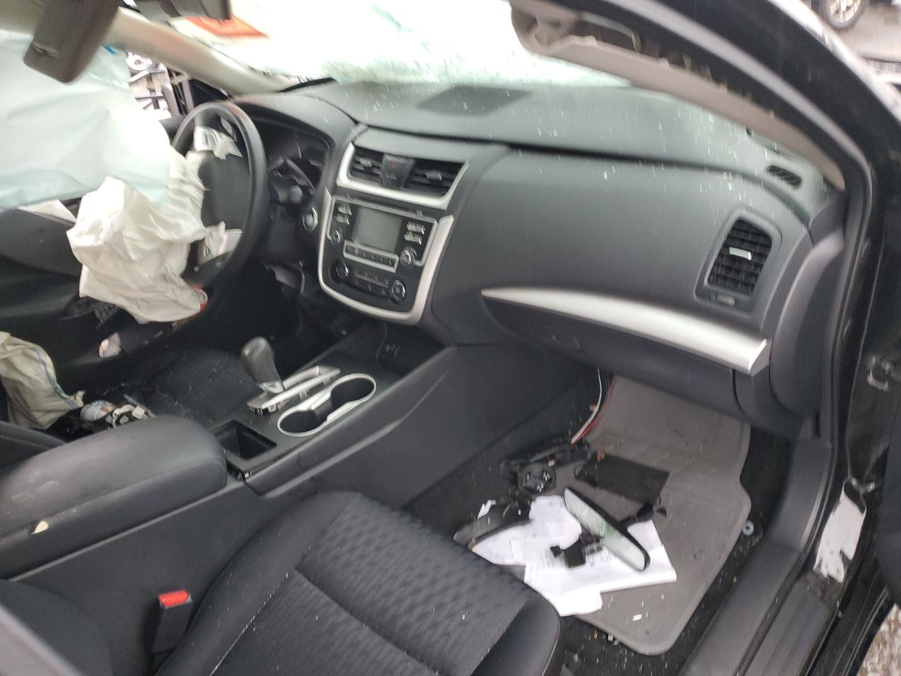 2018 Nissan Altima - Image 8