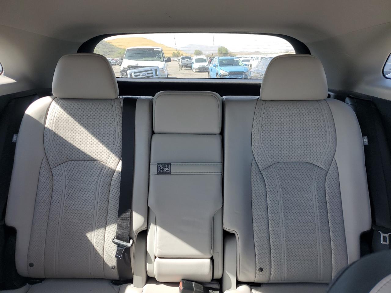 2017 Lexus RX - Image 10