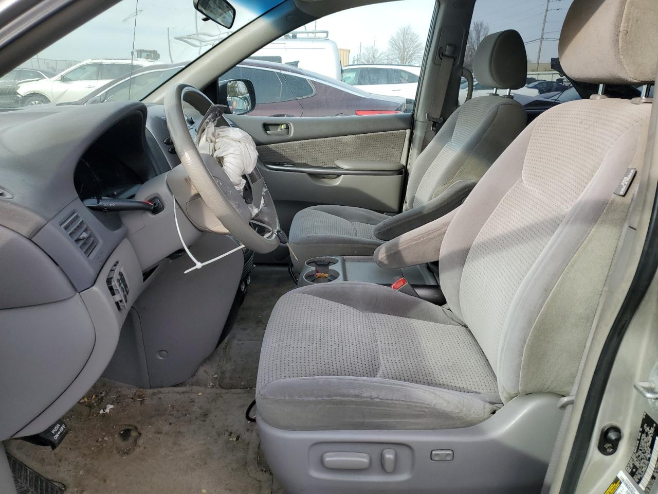 2006 Toyota Sienna - Image 7