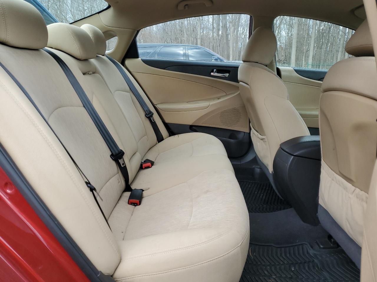 2014 Hyundai Sonata - Image 10