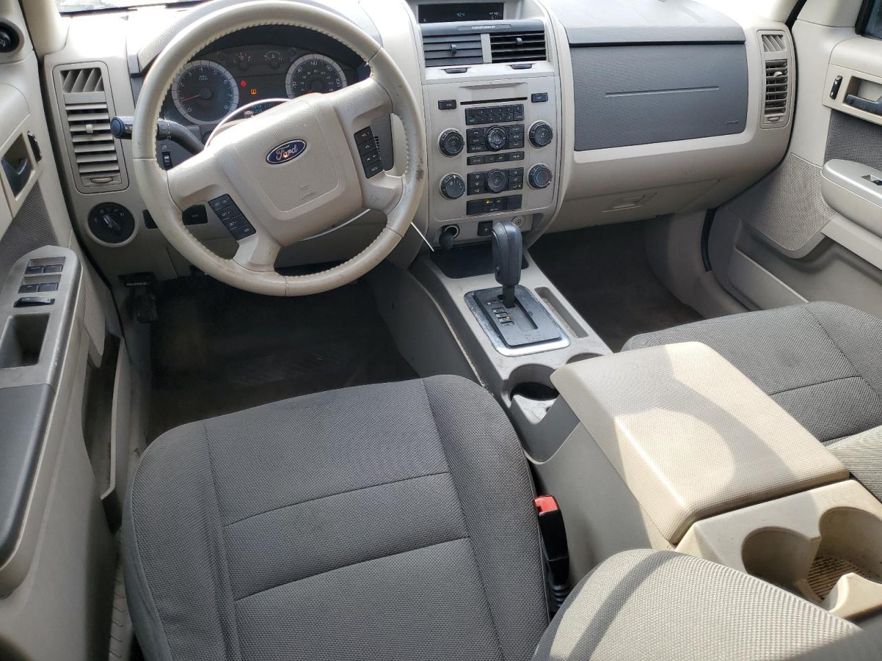2009 Ford Escape - Image 8