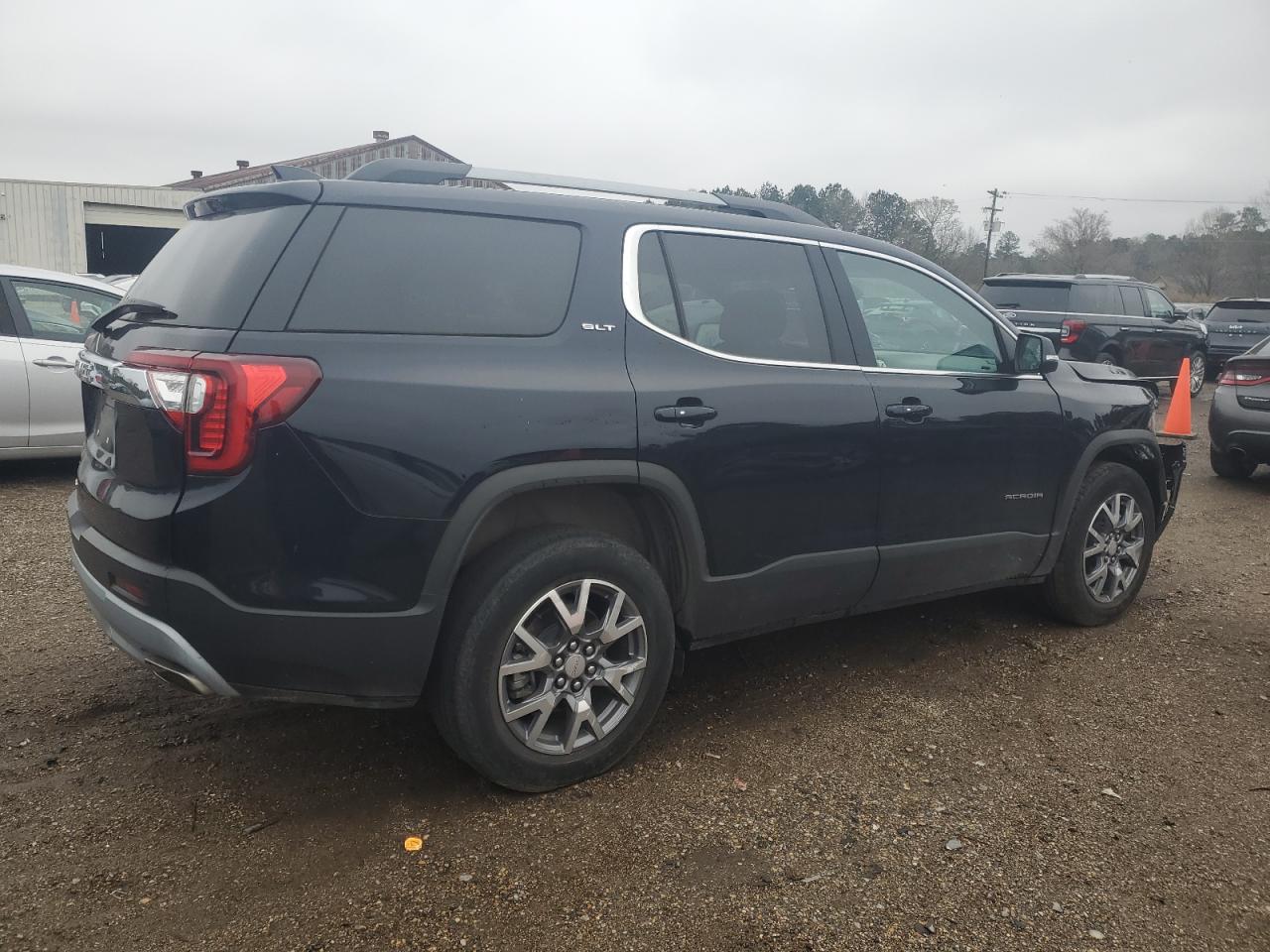 2021 GMC Acadia - Image 3