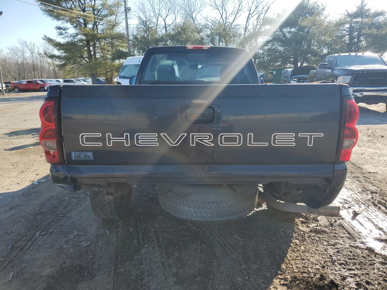2007 Chevrolet Silverado - Image 6