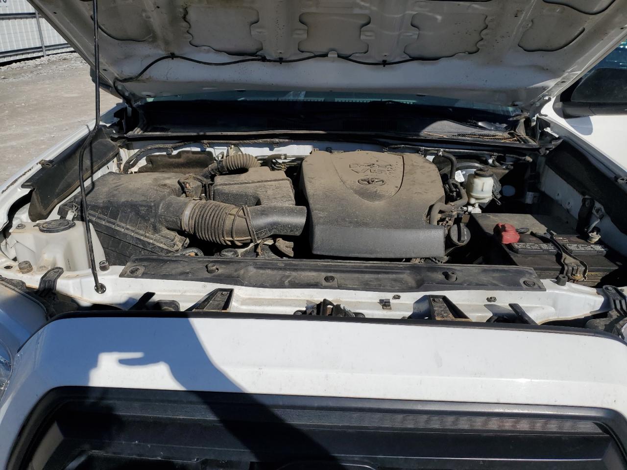 2021 Toyota Tacoma - Image 11