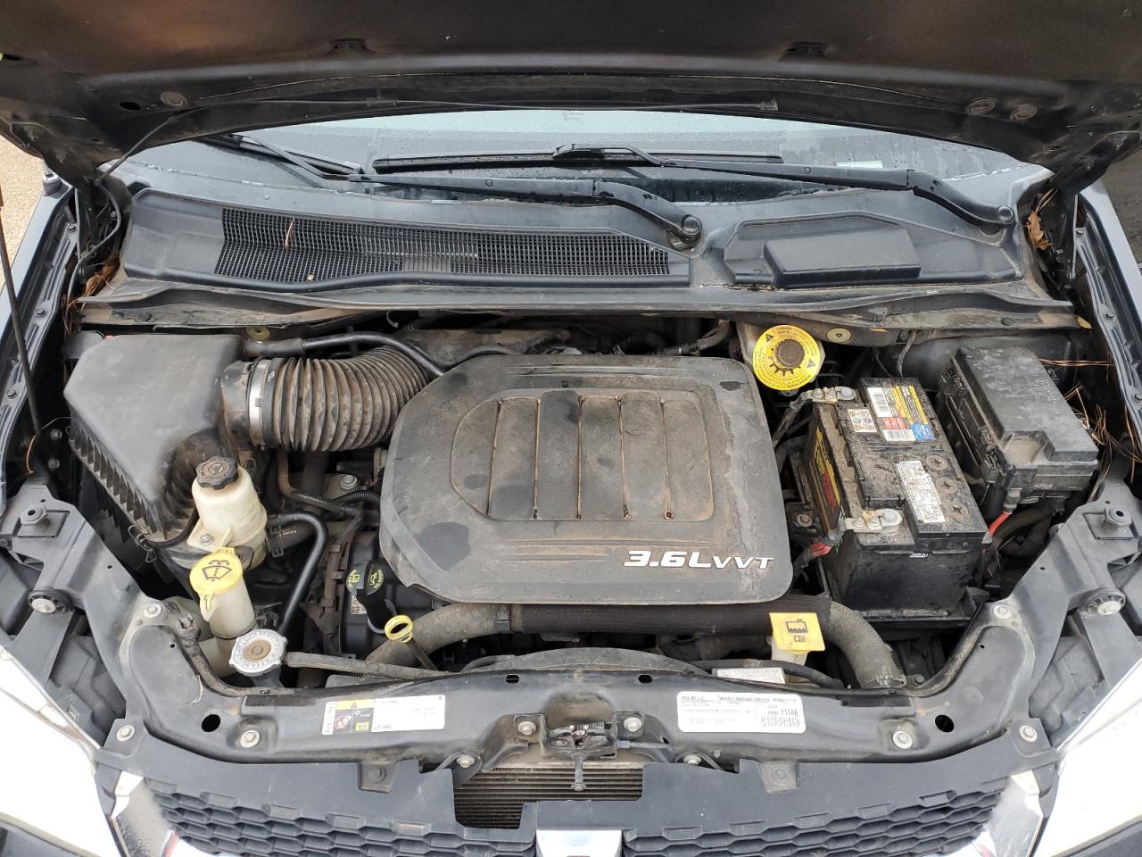 2015 Dodge Caravan - Image 12
