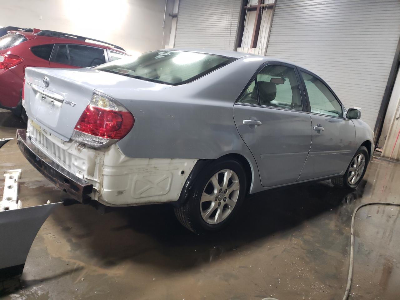 2005 Toyota Camry - Image 3