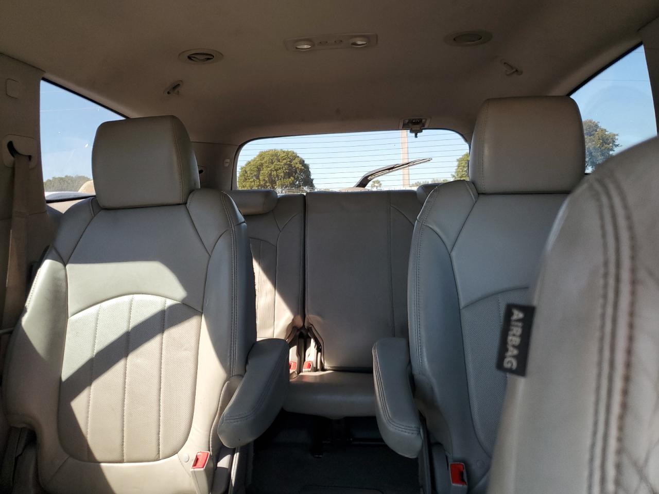 2014 Buick Enclave - Image 10