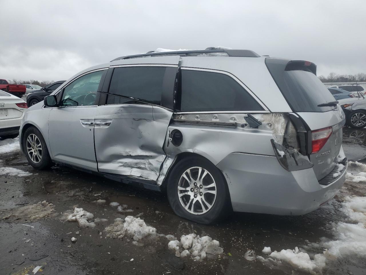 2012 Honda Odyssey - Image 2
