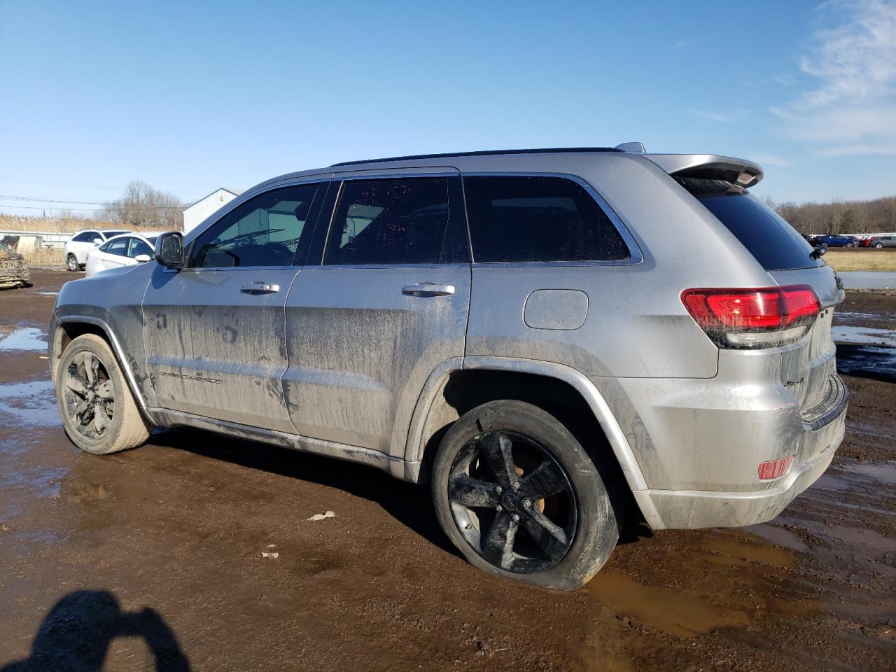 2015 Jeep Grand Cherokee - Image 2