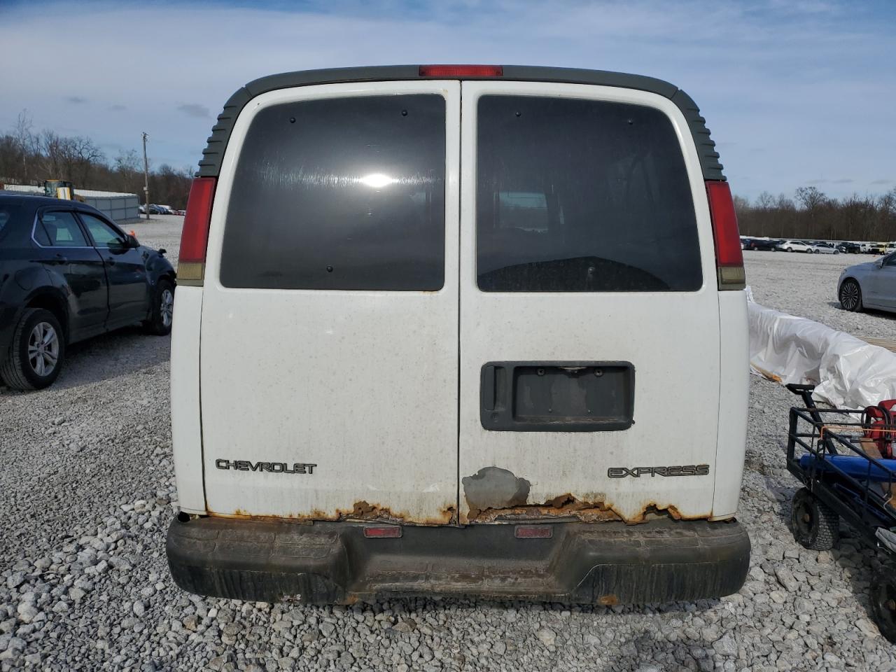 2002 Chevrolet Express - Image 6