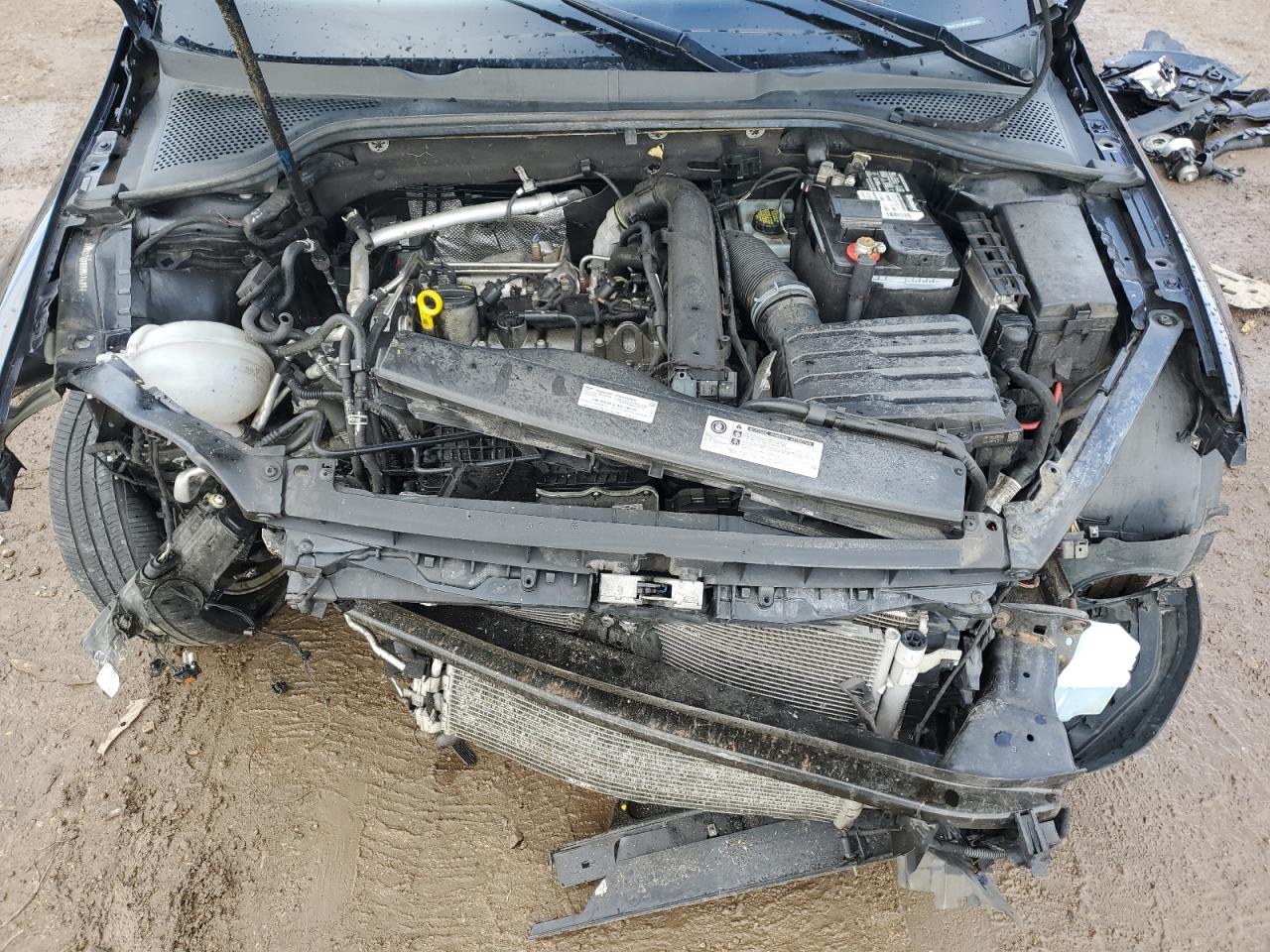 2019 Volkswagen Golf - Image 12