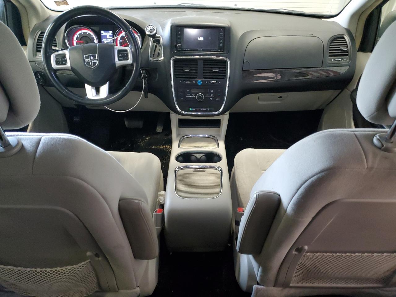 2011 Dodge Caravan - Image 8
