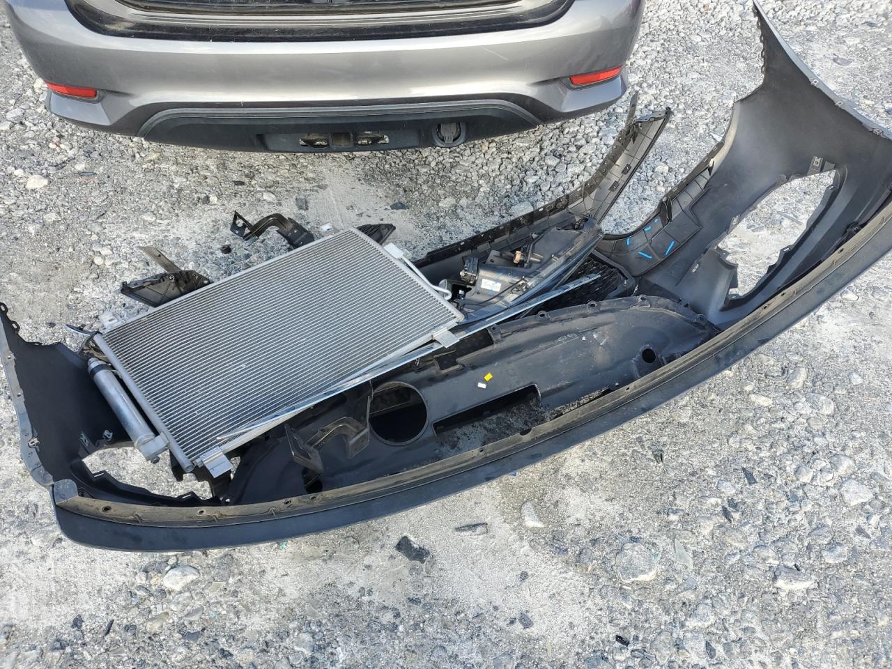 2016 Infiniti QX60 - Image 13