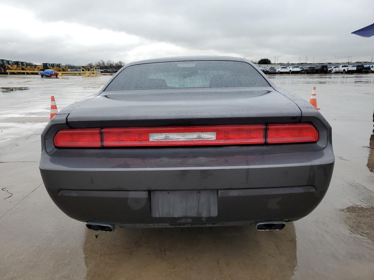 2014 Dodge Challenger - Image 6