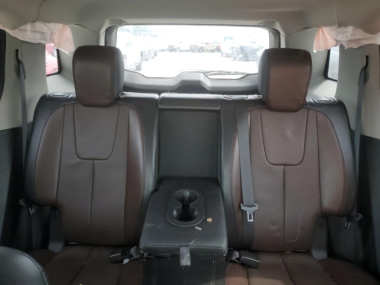 2015 GMC Terrain - Image 10
